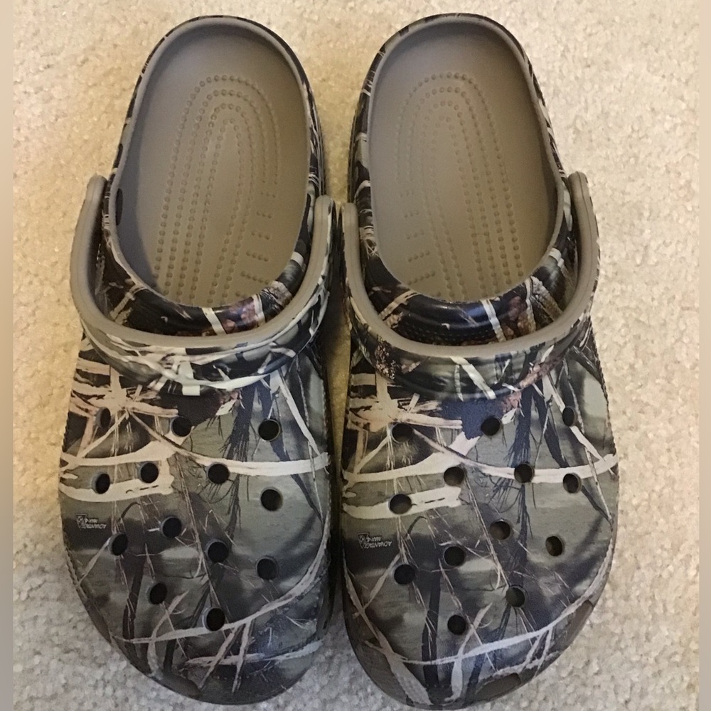 Crocs camouflage size 12